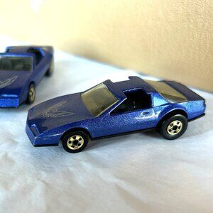 Vintage Hot Wheels Firebirds #3971 Metallic Blue with Gold Wheels